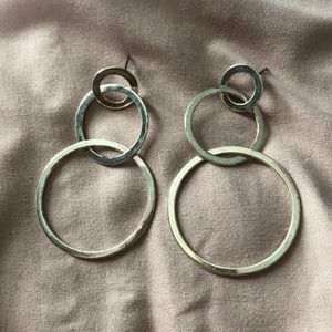 Circle earrings